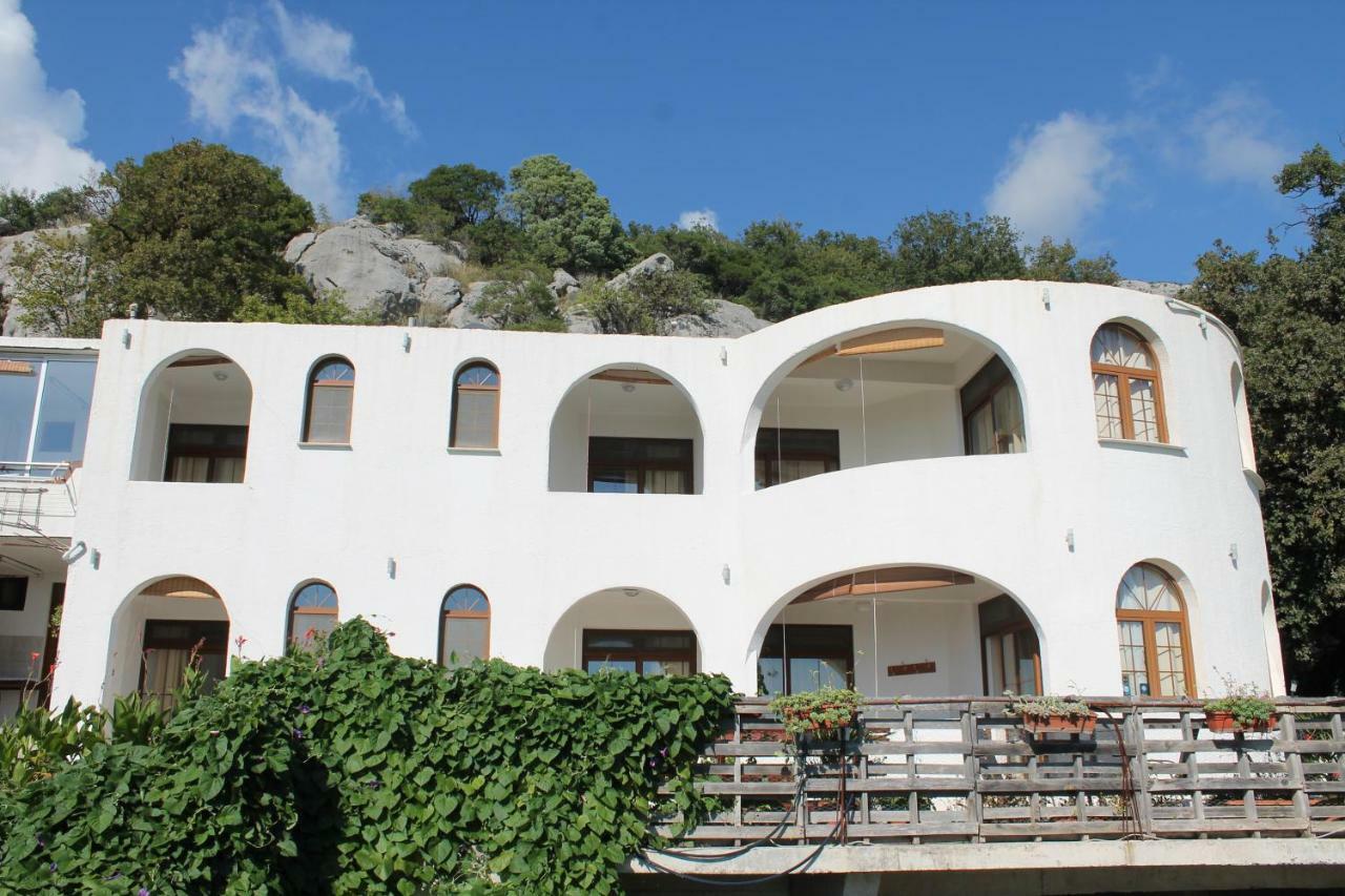 Pataki Guesthouse Petrovac Ngoại thất bức ảnh