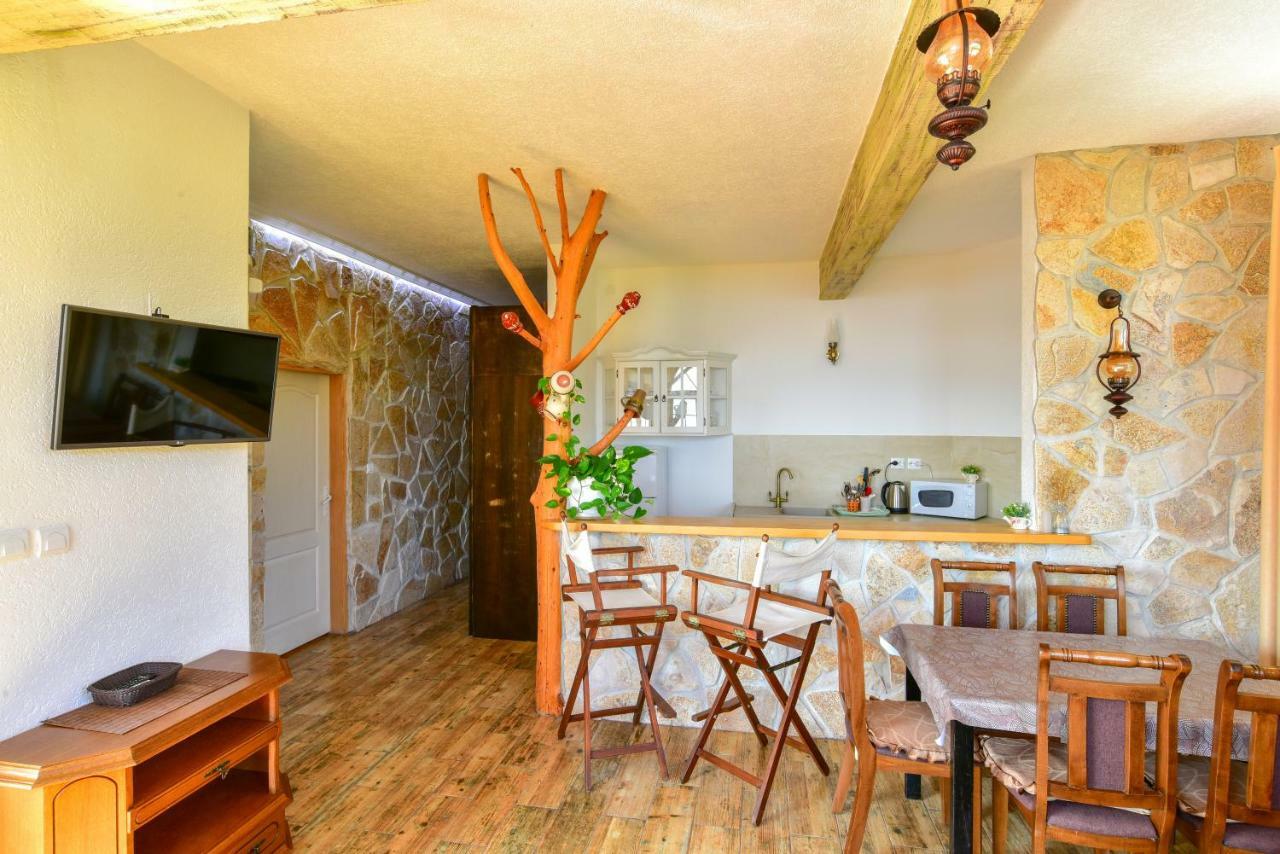 Pataki Guesthouse Petrovac Ngoại thất bức ảnh