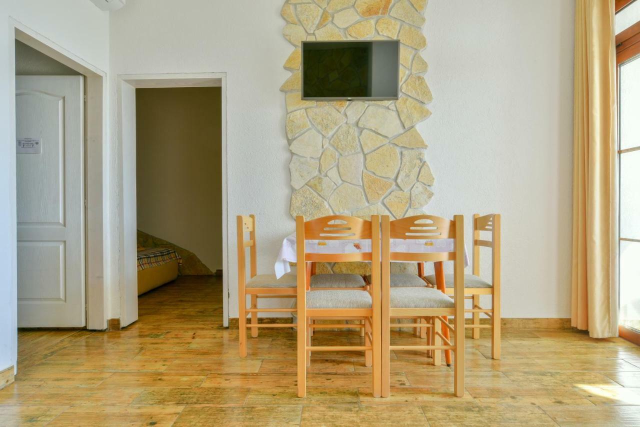 Pataki Guesthouse Petrovac Ngoại thất bức ảnh