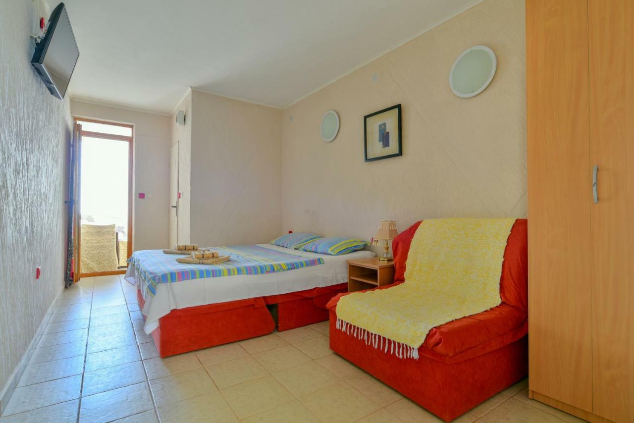 Pataki Guesthouse Petrovac Ngoại thất bức ảnh
